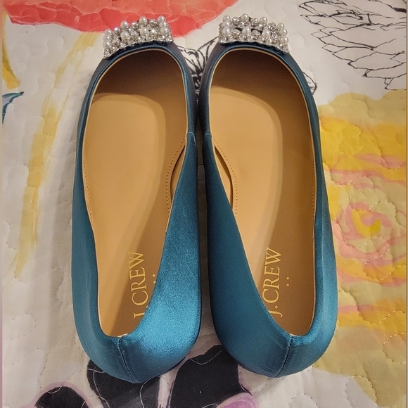 NIB J. Crew Satin Pointy Toe Flats with Crystal Embellished Buckle - Picture 3 of 9